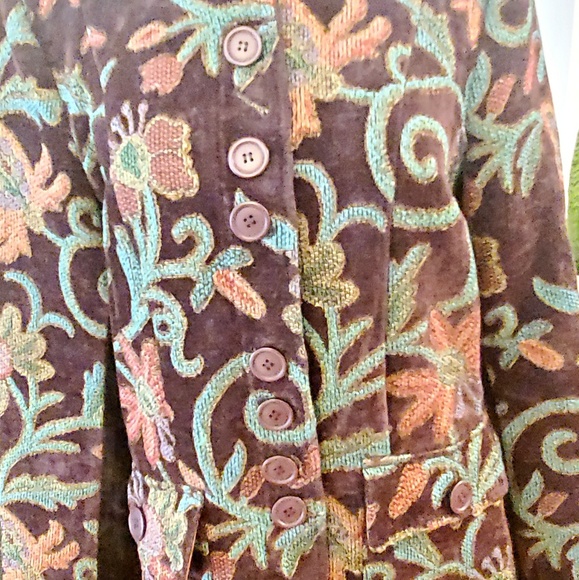 View Coat - Picture 4 of 5